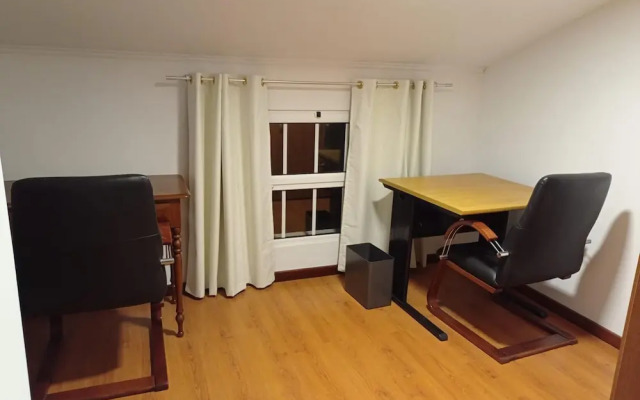 Charming 3-bed Apartment With sea & Mountain View