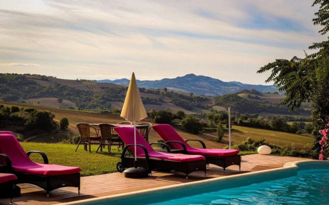 Palazzo Nolfi Pool and Panoramic View