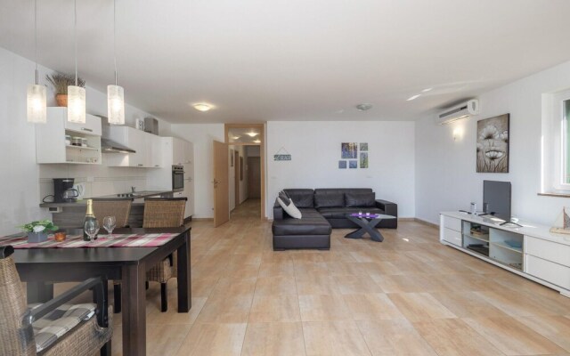 Awesome Apartment in Omisalj With 2 Bedrooms and Wifi