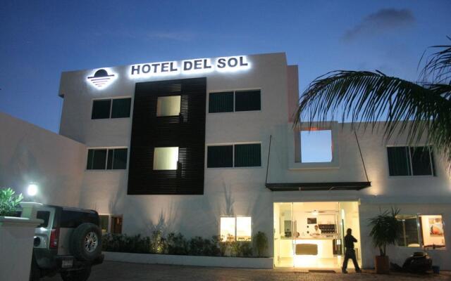 Hotel del Sol