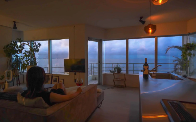 Transit House 5S Terminal