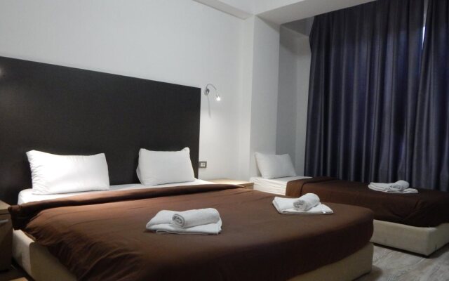 Atlas City Center Hotel