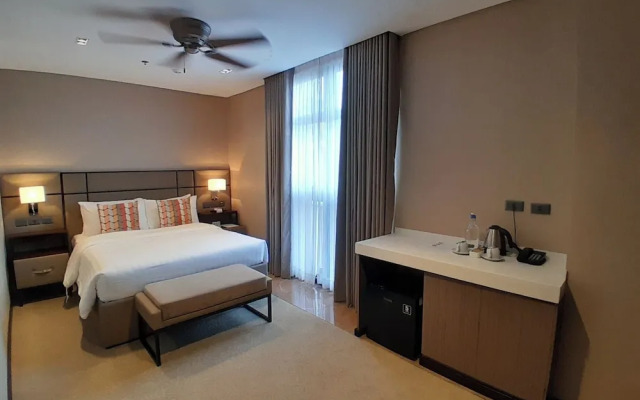The Plaza Garden Hotel and Residences