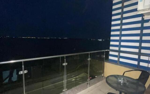 Kiraz Apartament Summerland