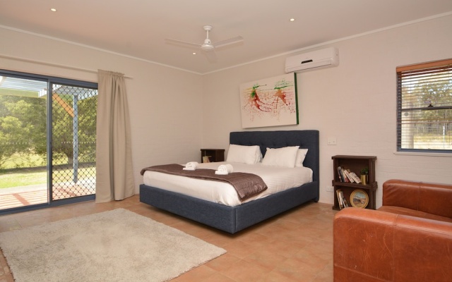 James Estate Guesthouse – Guest Rooms – Pokolbin