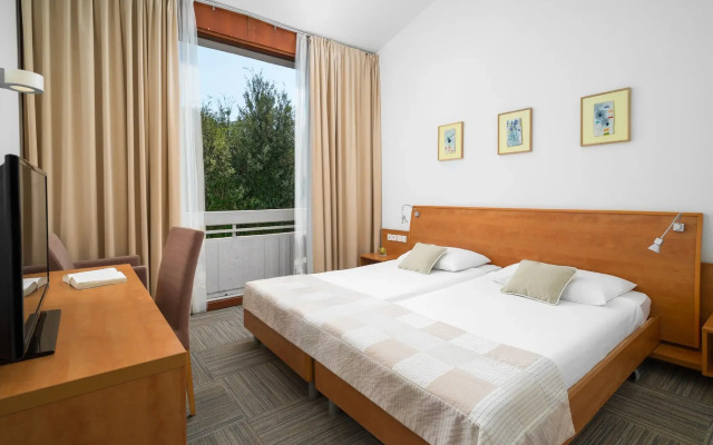 Valamar Tirena Hotel