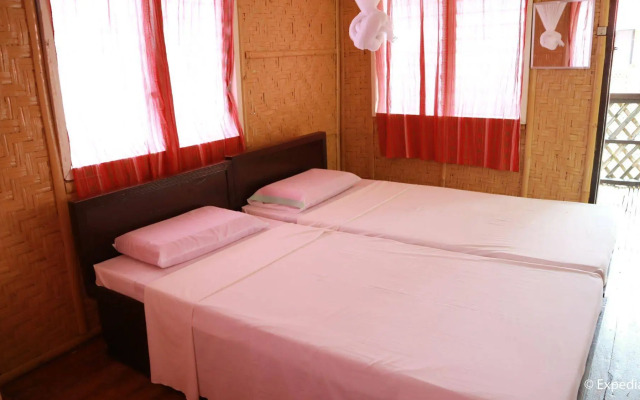 Caves Dive Resort