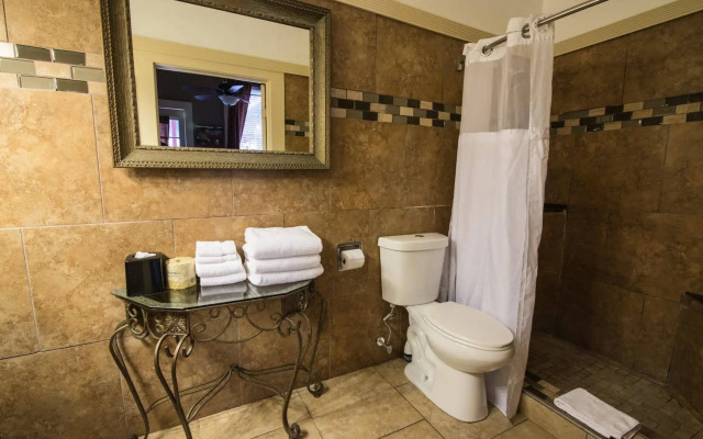 The Frenchmen New Orleans by Kasa Living