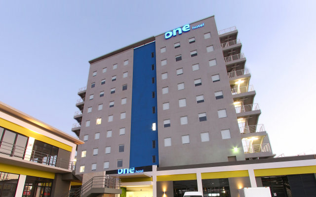 One La Paz Hotel