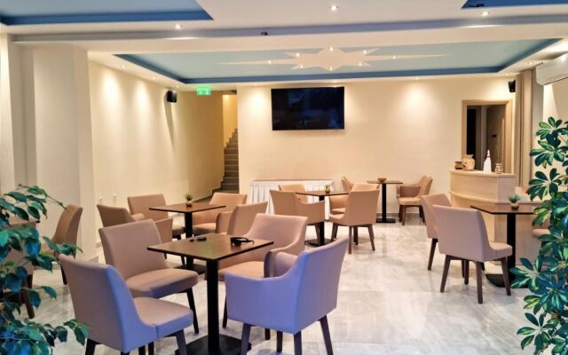 Star Bay Luxury Hotel