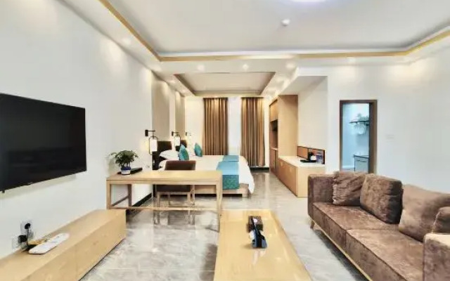 Golden Boat Villa