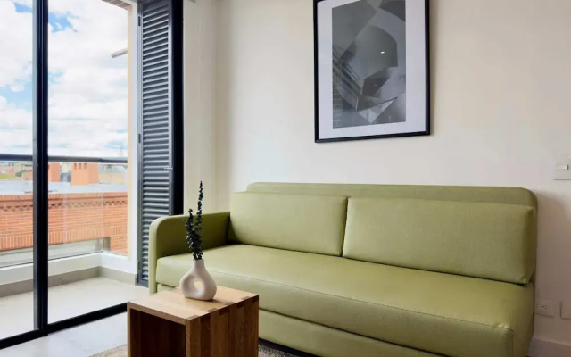 w Serene 2BR w Balcony in Santa Barbara