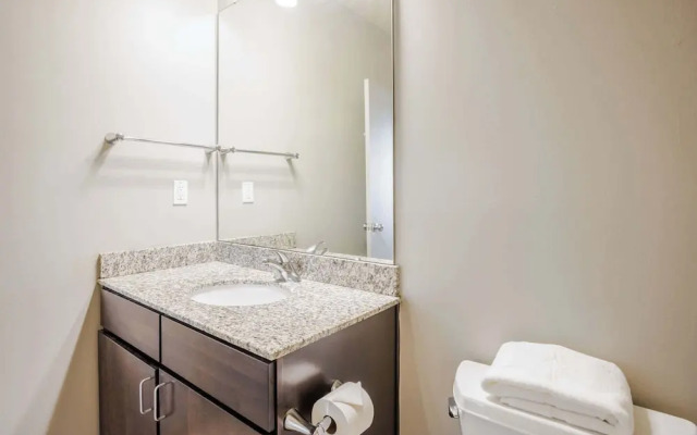 TWO CozySuites at the Banks 18