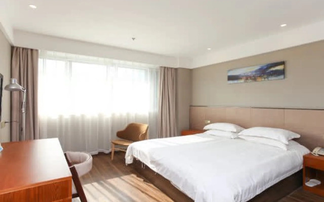 莫泰168(南通长江路店)