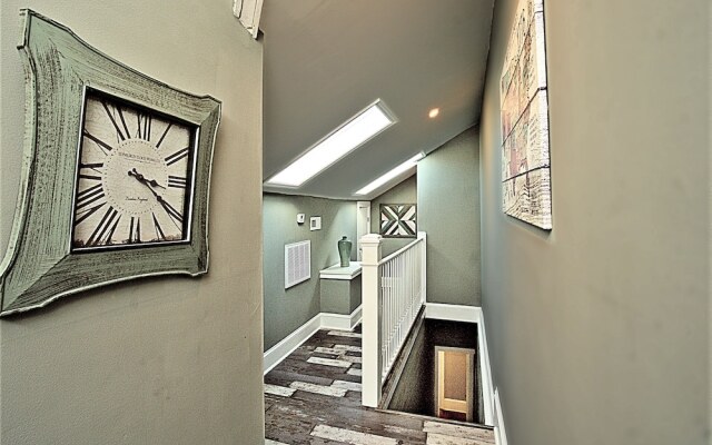 Downtown Savannah Oasis 4 BR 3 BA