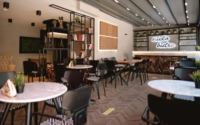 Mielo Lara Hotel