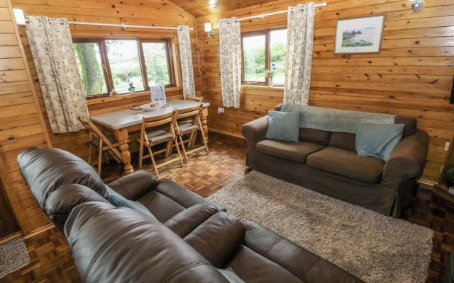 Oak Lodge