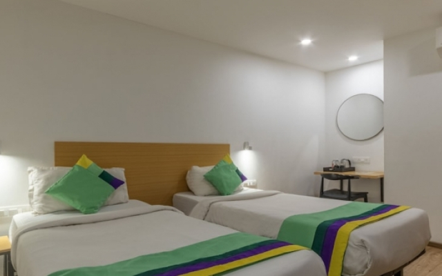 Townhouse 858 Hotel N Y
