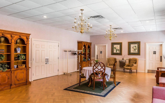 Quality Inn Creekside - Downtown Gatlinburg