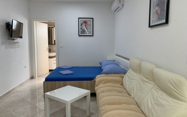 Studio Apartment Vir 2