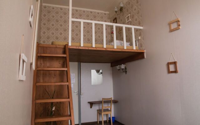 Fight night Hostel (closed)