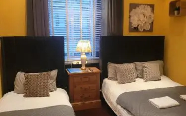 The Residence - NO 8