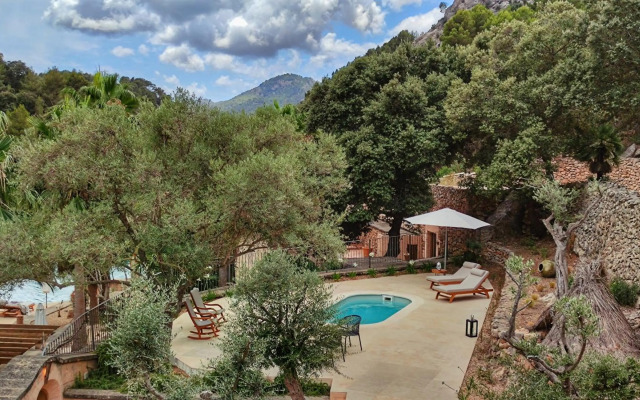 LJs Ratxo Eco Luxury Retreat