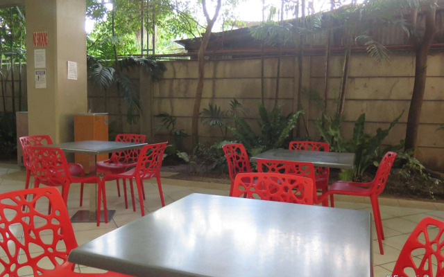 Alicia Tower Residences - Adult Only - Hostel