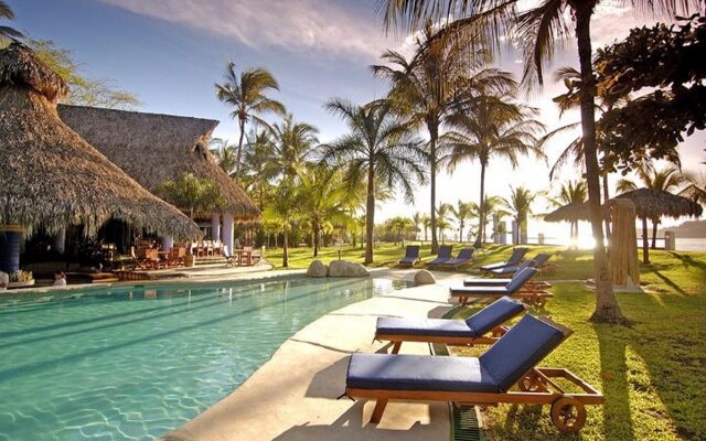 Bahia del Sol Beach Front Boutique Hotel