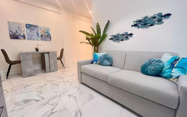 ATLANTIS SUITE - 200 mt from the beach