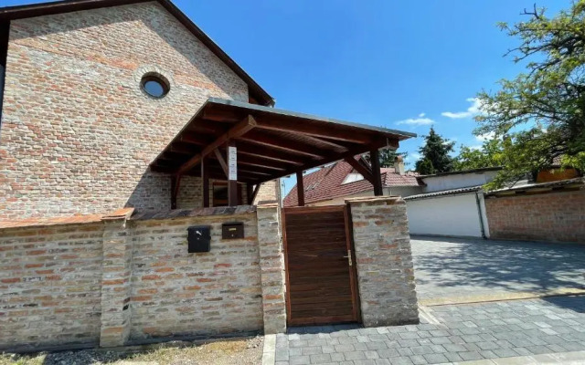 Aranyeső Apartman