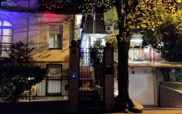 Resident Hill Resort