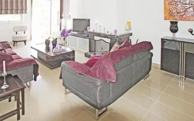 Villa Ellorie