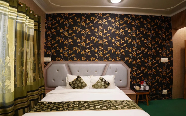 Rozan Jaai Orchard Hotel