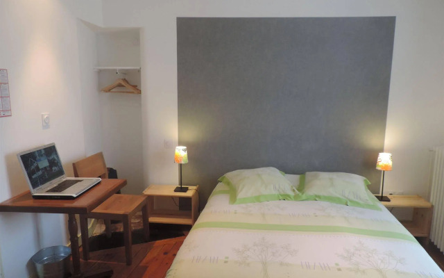Select Hotel