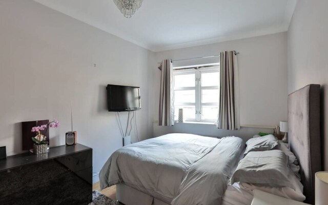 Perfect 2BR Apartment -near Liverpool Street!