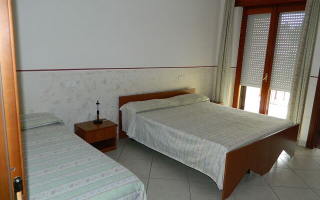 Hotel Caimo Bed-Breakfast