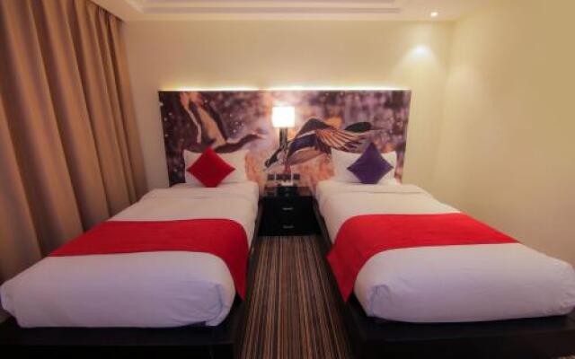 Grand Valley Hotel