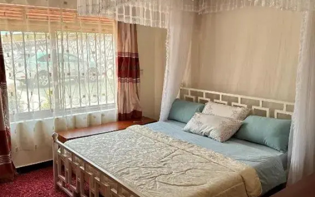 Makanga Hill Suites