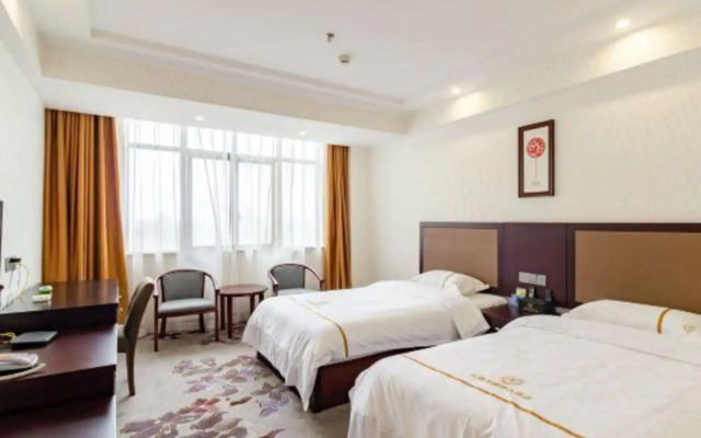 Avis International Hotel