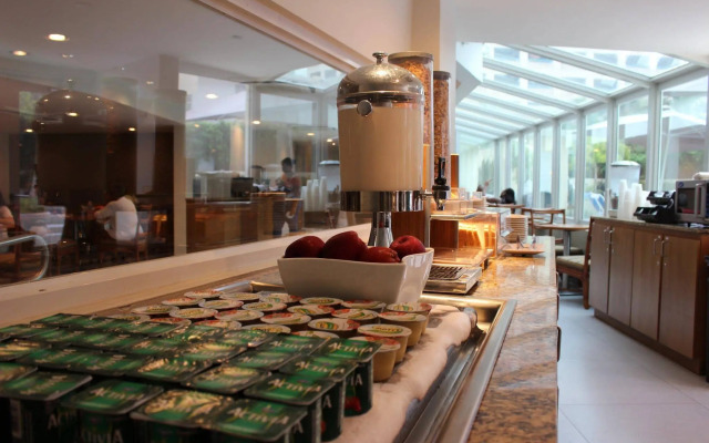 Condado Palm Inn San Juan, Tapestry Collection by Hilton