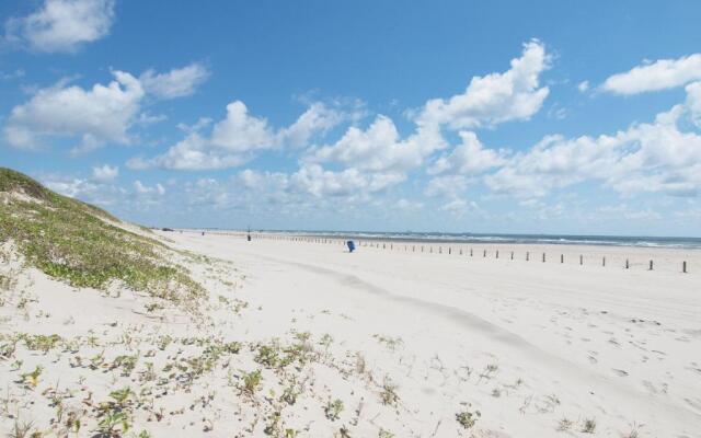 Beach View Estates Upstairs BVEU146