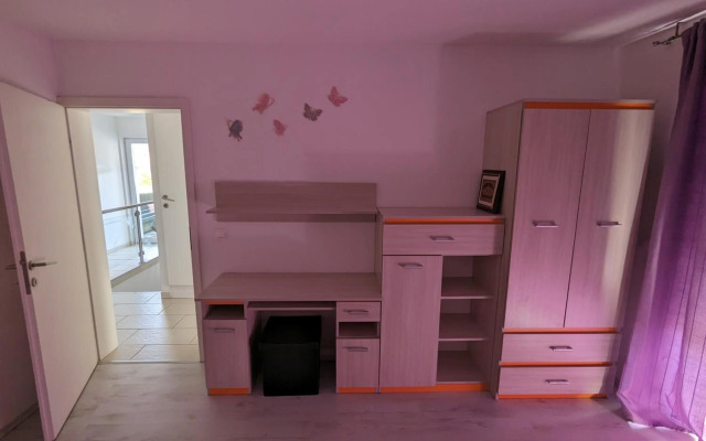 Holiday Home SL