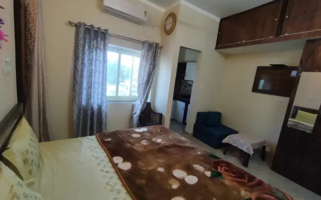 Goroomgo Anandam Home Stay Rishikesh