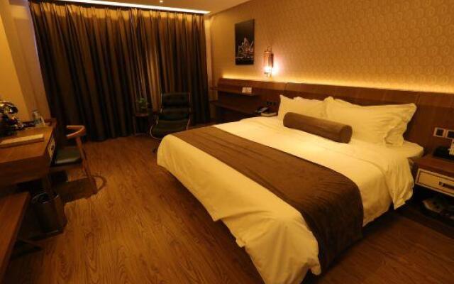 James Joyce Coffetel Hefei South High Speed Railway Station