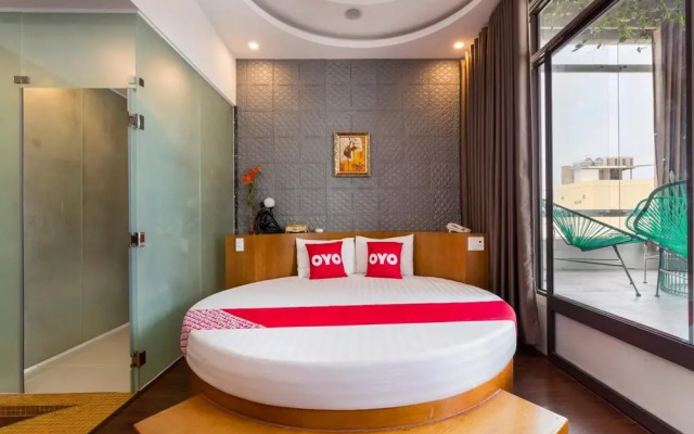 OYO 1108 Iboss Hotel