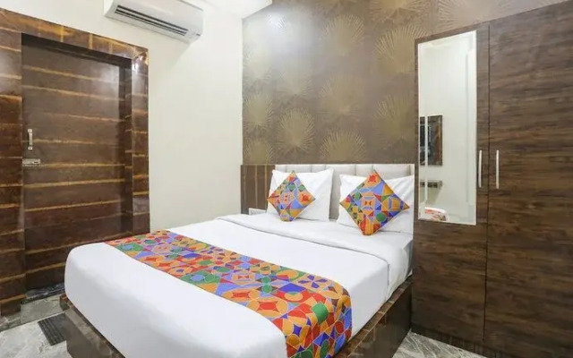 Fabexpress Paradise Inn