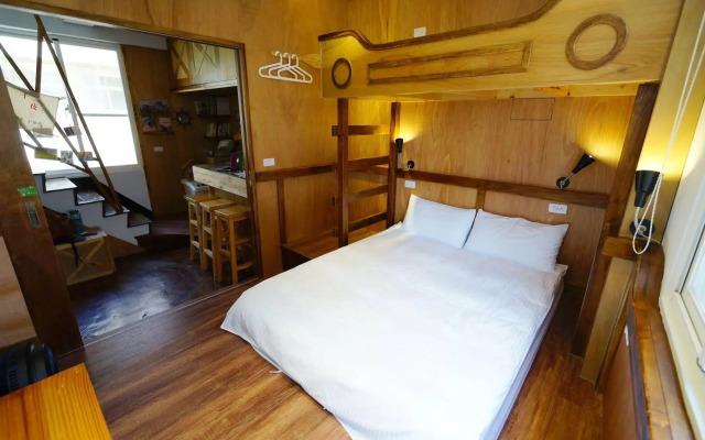 Dock Inn Tainan