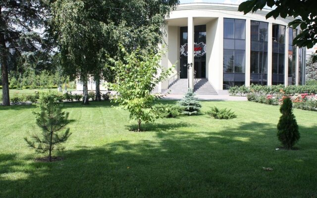 Nadiya Hotel