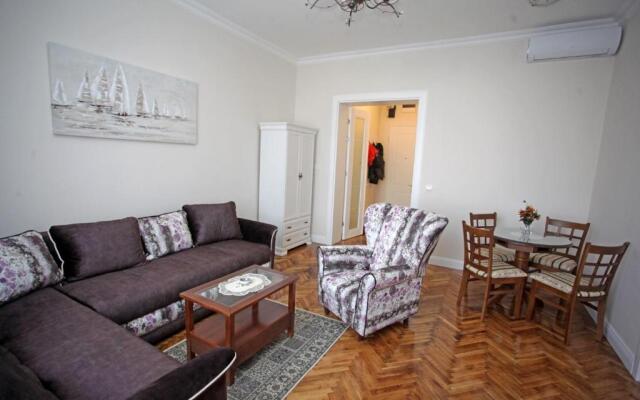 City Center Belgrade Queen Apartment Skadarlija